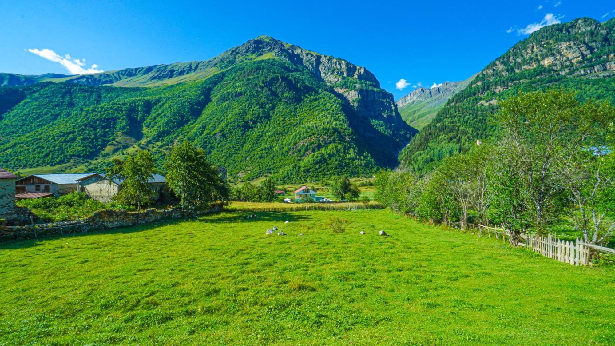 Givi Kakhiani'S Guesthouse Zhabeshi Ngoại thất bức ảnh
