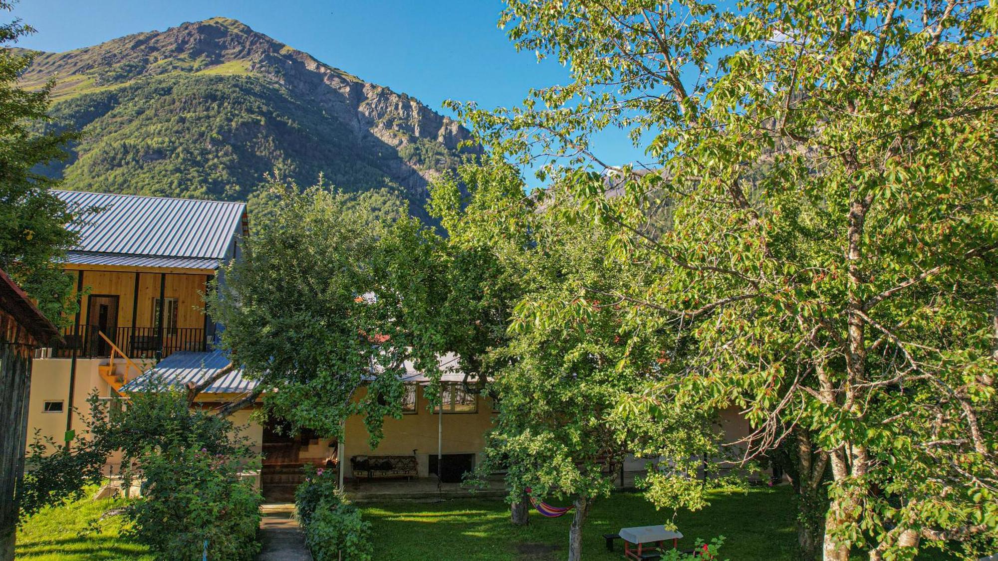 Givi Kakhiani'S Guesthouse Zhabeshi Ngoại thất bức ảnh