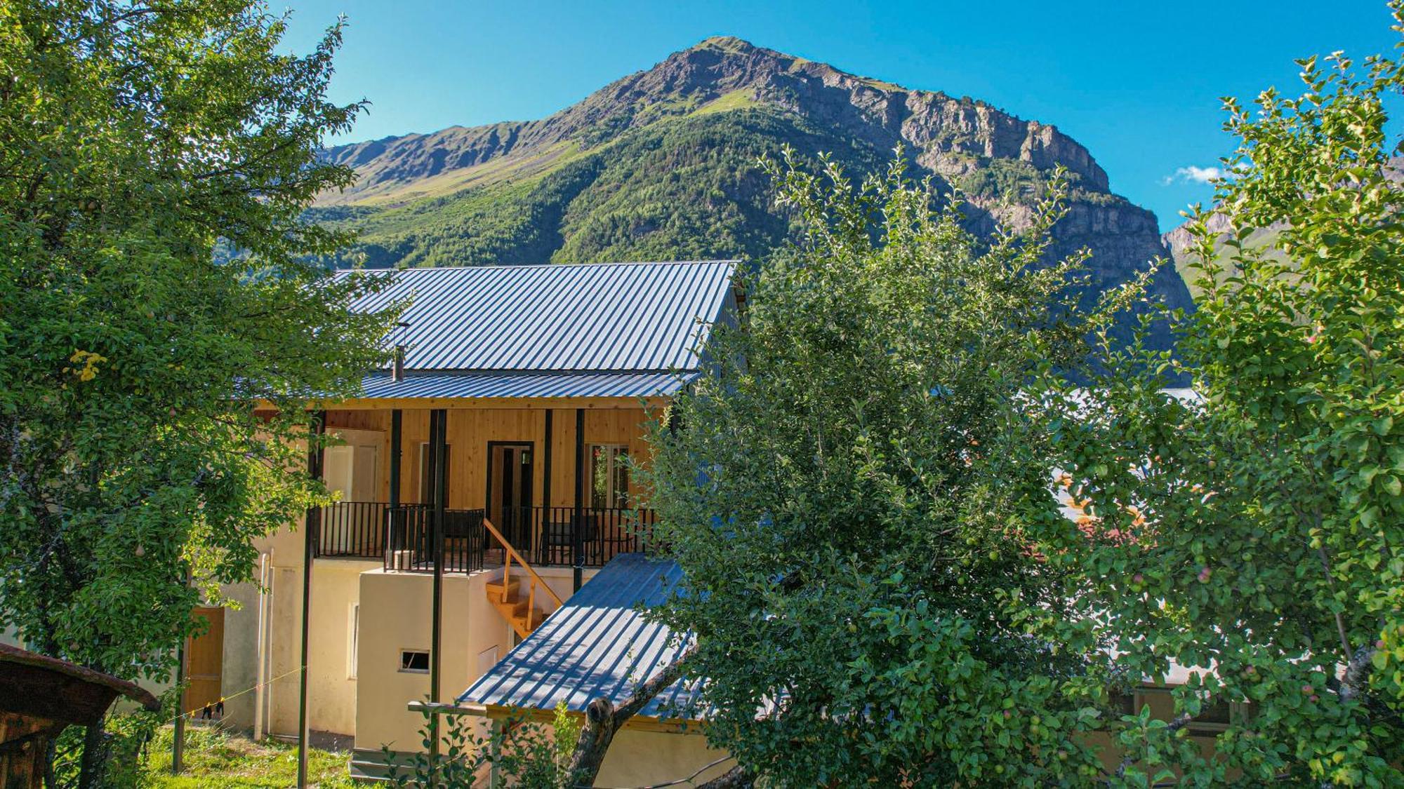Givi Kakhiani'S Guesthouse Zhabeshi Ngoại thất bức ảnh