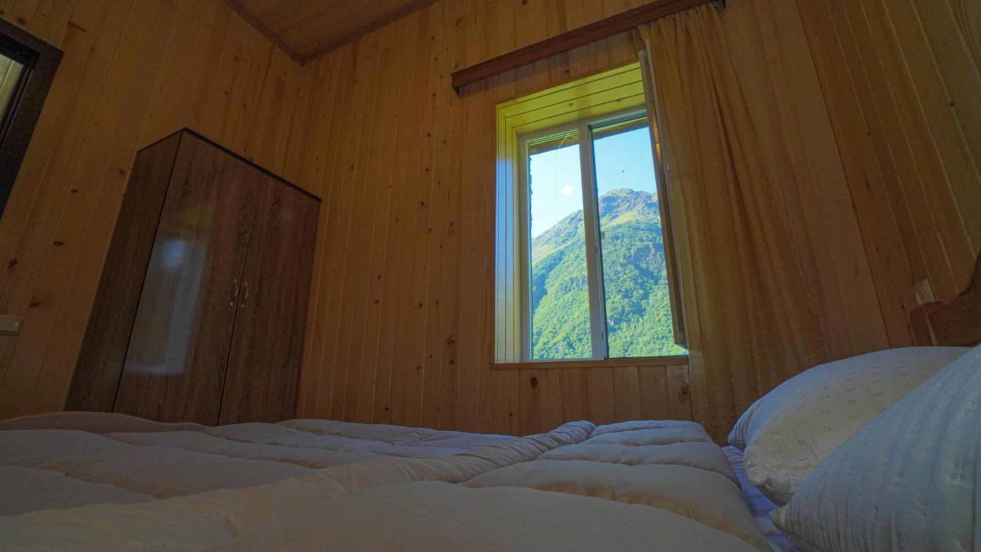 Givi Kakhiani'S Guesthouse Zhabeshi Ngoại thất bức ảnh